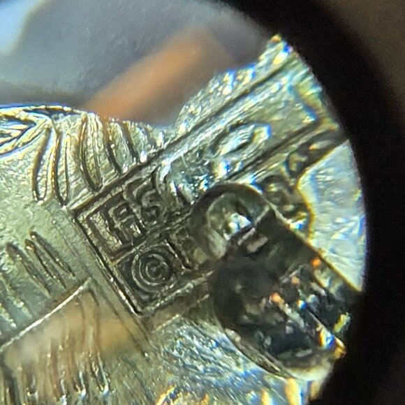 World of Peter Rabbit by Beatrix Potter Ann. Pin Brooch 22GP Fine Enamel Fish - Picture 14 of 14